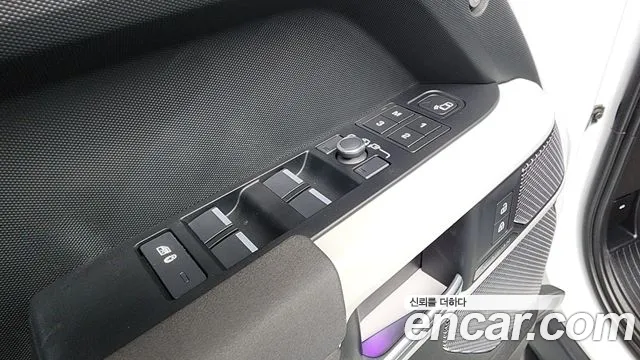 Land Rover Defender Defender (L663) 110 P300 X-Dynamic SE — Фото автомобиля 27