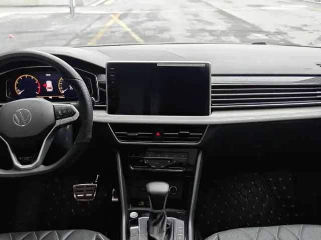 Volkswagen Tiguan L — Фото автомобиля 6