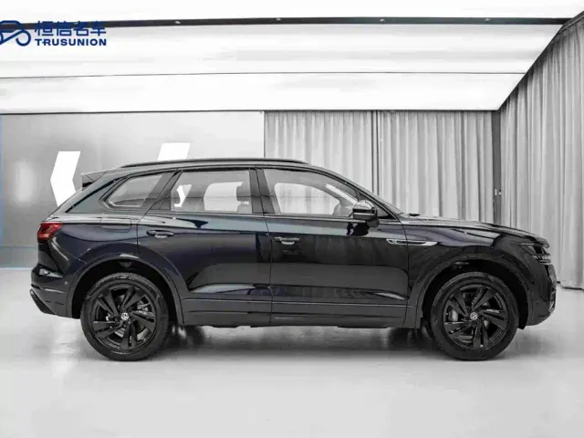 Volkswagen Touareg — Фото автомобиля 4
