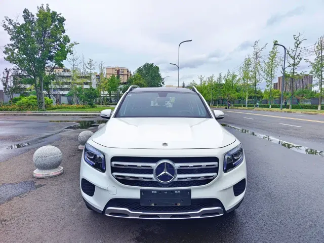 Mercedes-Benz Mercedes-Benz GLB 2023 GLB 200 Dynamic — Фото автомобиля 2