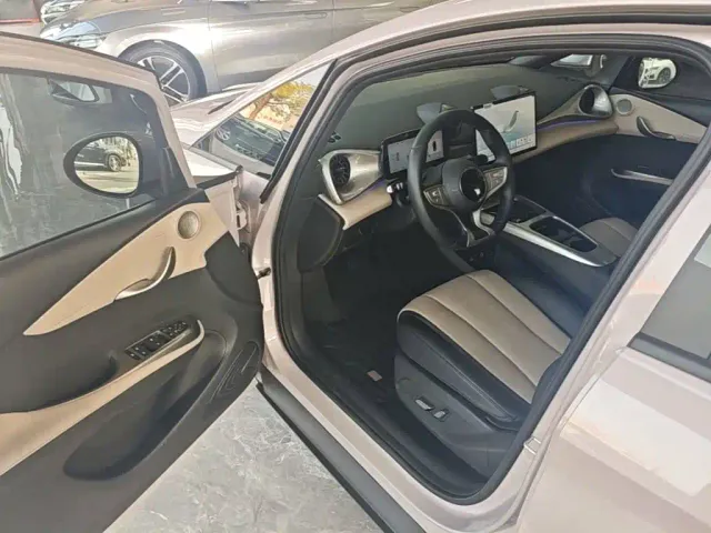 BYD Dolphin — Фото автомобиля 15
