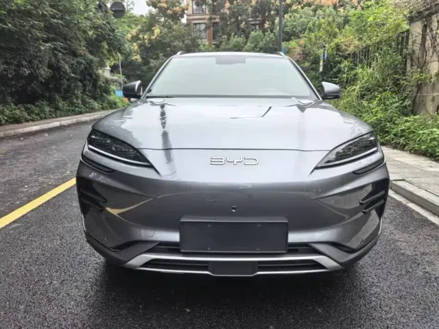 BYD Song PLUS — Фото автомобиля 2