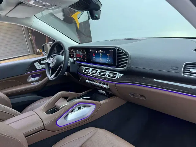 Mercedes-Benz GLE-Class — Фото автомобиля 11
