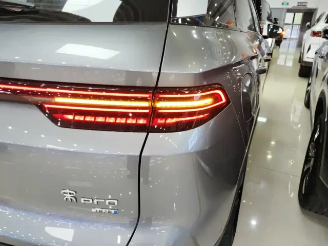 BYD Song Pro — Фото автомобиля 23