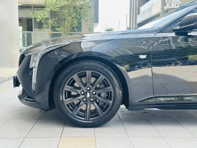 Cadillac CT5 — Фото автомобиля 21