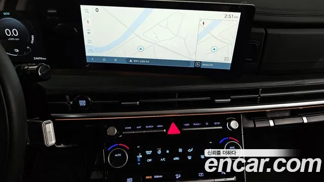 Hyundai Santafe Santa Fe (MX5) — Фото автомобиля 14
