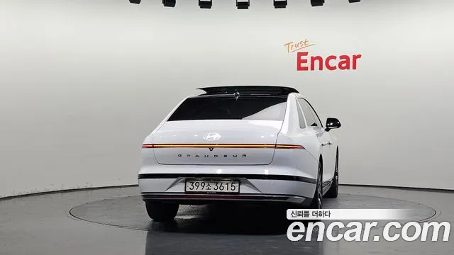 Hyundai Grandeur Grandeur (GN7) — Фото автомобиля 4