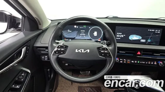 Kia EV6 — Фото автомобиля 13