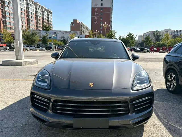 Porsche Cayenne — Фото автомобиля 2