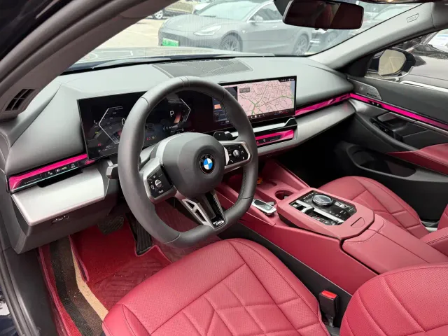 BMW 5 Series — Фото автомобиля 9