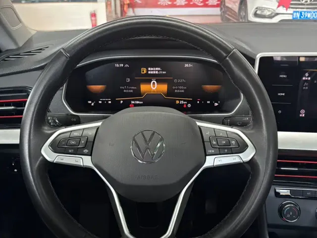 Volkswagen Lavida — Фото автомобиля 14