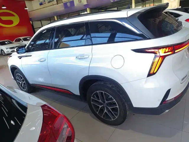 Changan CS75 Plus — Фото автомобиля 3