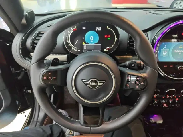 MINI Clubman — Фото автомобиля 10
