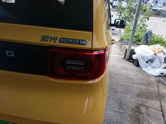 Wuling Hongguang Mini EV — Фото автомобиля 7