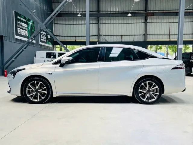 GAC Aion S Plus — Фото автомобиля 8