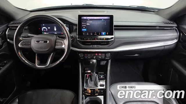 Jeep Compass 2nd Gen — Фото автомобиля 10