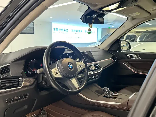 BMW X5 — Фото автомобиля 9