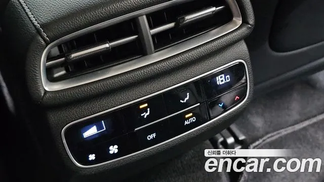 Genesis G80 Electrified G80 (RG3) — Фото автомобиля 29