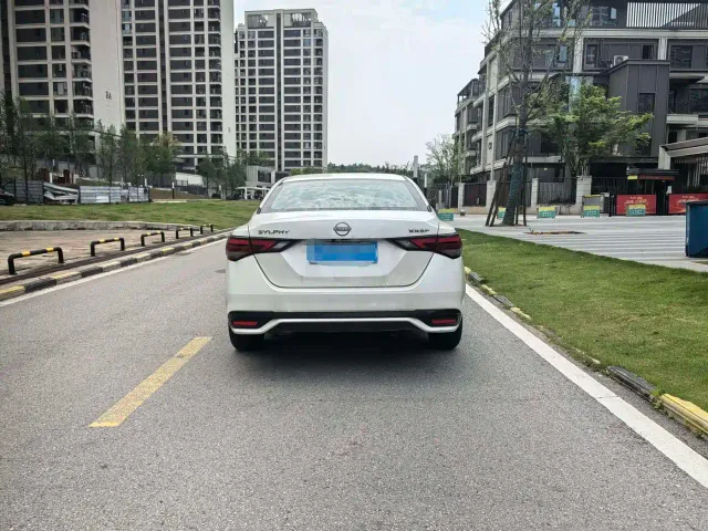 Nissan Sylphy — Фото автомобиля 8