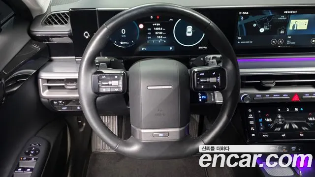 Hyundai Grandeur Grandeur (GN7) 2.5 Бензин 2WD — Фото автомобиля 11