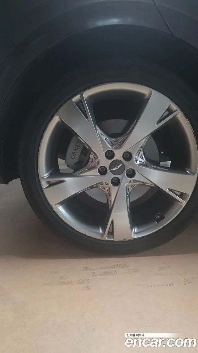 Genesis GV80 — Фото автомобиля 14