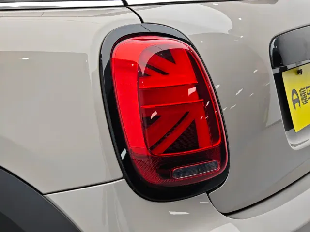 MINI Hatch — Фото автомобиля 19