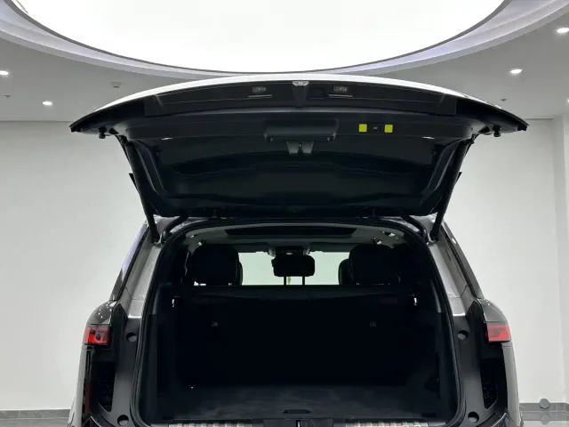 Land Rover Range Rover Sport — Фото автомобиля 20