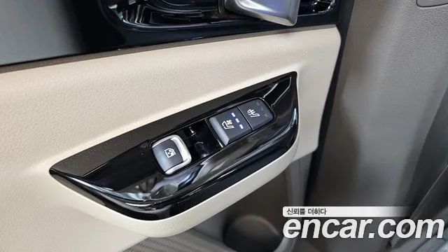 Kia Canival Carnival 4 поколение Бензин 9 мест Hi-Limousine — Фото автомобиля 15