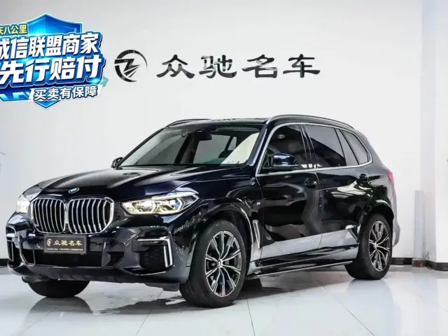 Фотография автомобиля — BMW X5