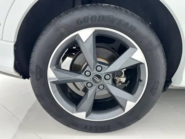 Audi Q3 — Фото автомобиля 19