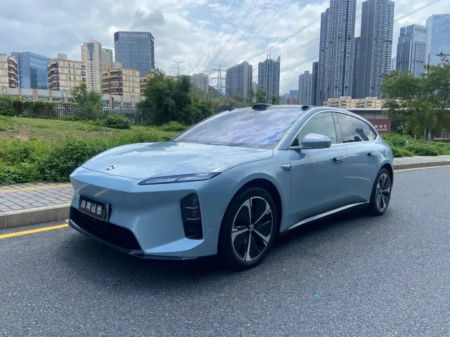 Фотография автомобиля — Nio ET5 Touring