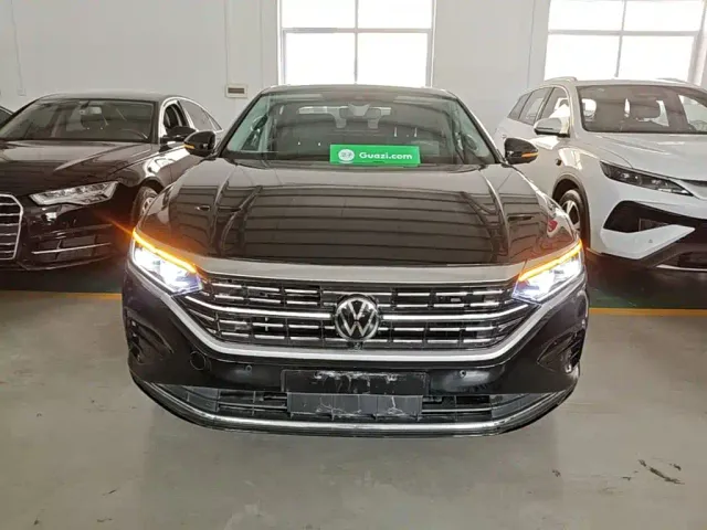 Volkswagen Passat — Фото автомобиля 2