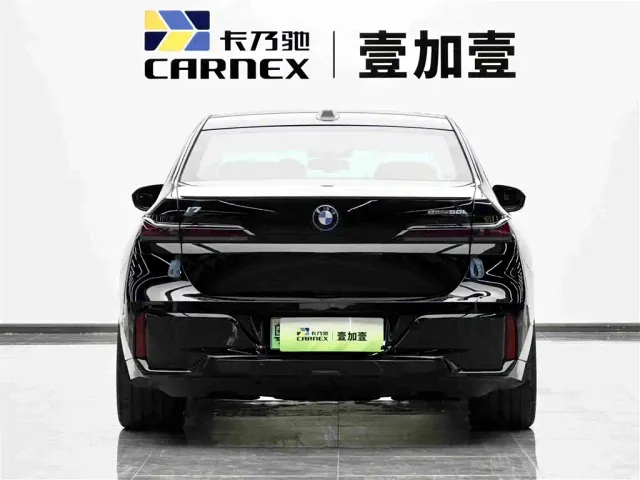 BMW i7 — Фото автомобиля 5