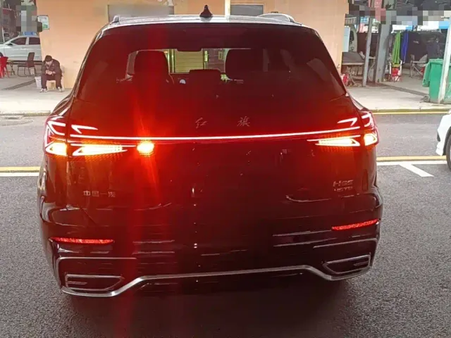 Hongqi HS5 — Фото автомобиля 5