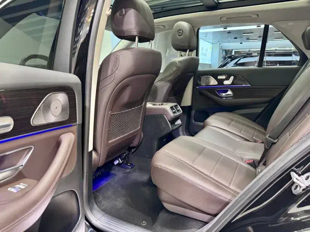 Mercedes-Benz GLE-Class — Фото автомобиля 23