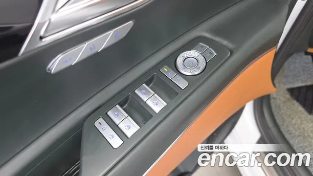 Genesis GV80 — Фото автомобиля 30