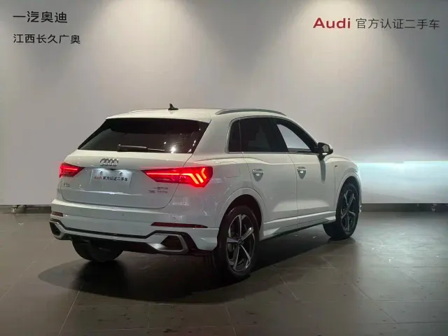 Audi Q3 — Фото автомобиля 3