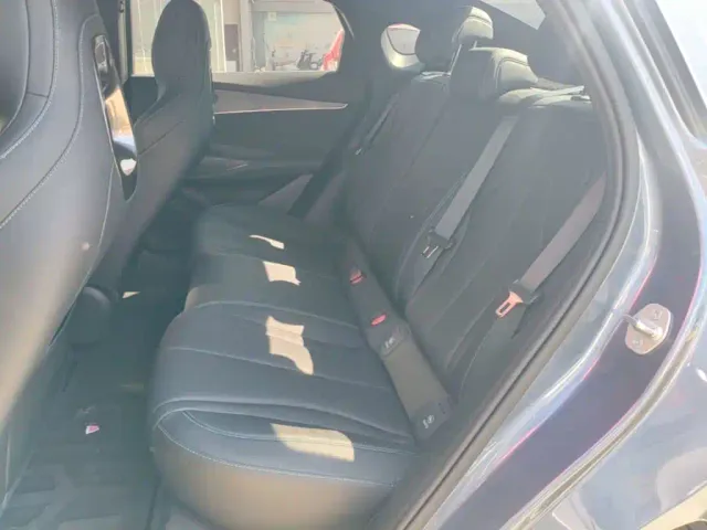 BYD Seal 06 — Фото автомобиля 16