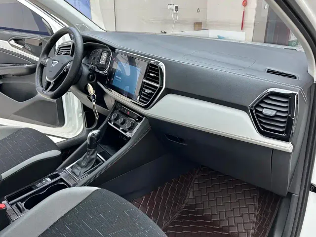 Jetta VS7 — Фото автомобиля 13