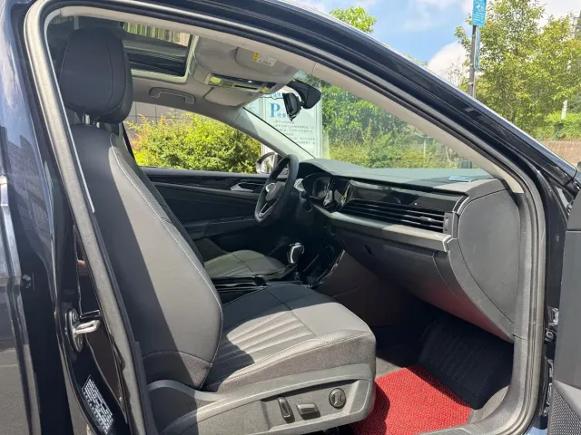 Volkswagen Passat — Фото автомобиля 8