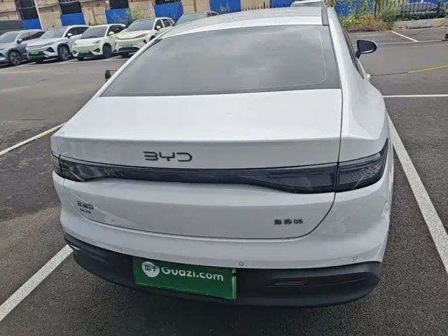 BYD Seal 05 DM-i — Фото автомобиля 5