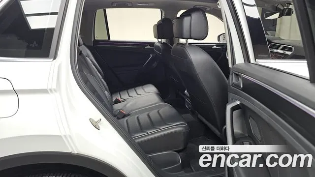Volkswagen Tiguan Tiguan 2 поколение 2.0 TDI Prestige — Фото автомобиля 12