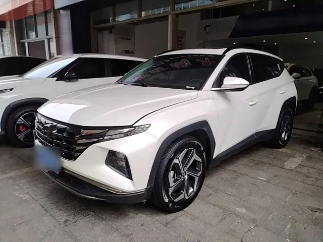 Фотография автомобиля — Hyundai Tucson