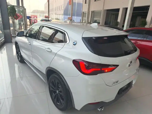 BMW X2 — Фото автомобиля 4
