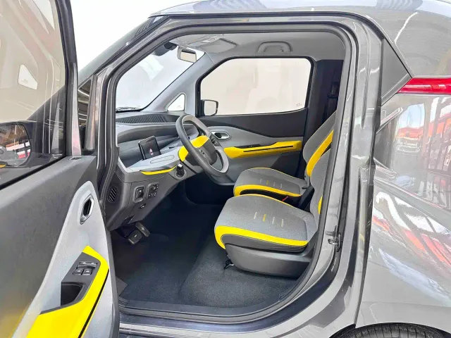 Wuling NanoEV — Фото автомобиля 7