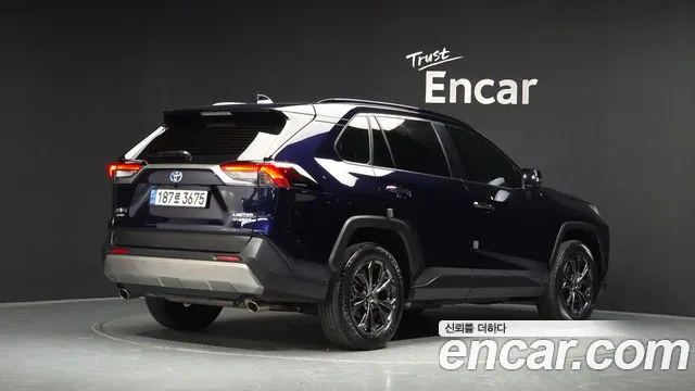 Toyota RAV4 5th Gen — Фото автомобиля 2