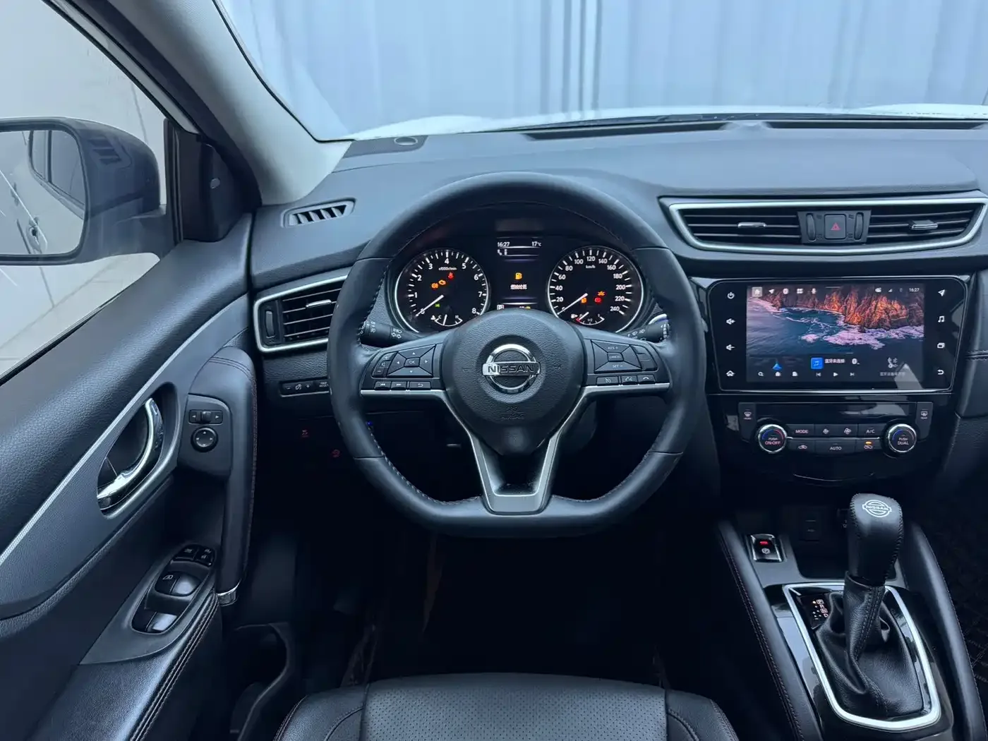 Nissan Qashqai 2022 2.0L CVT XV Prem Luxury Edition — Фото автомобиля 11