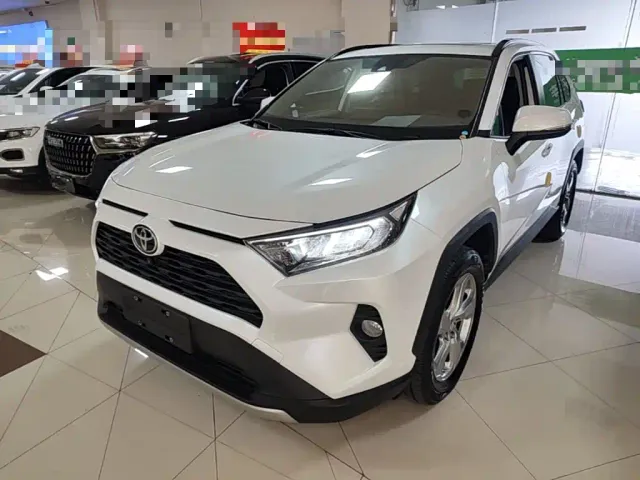 Фотография автомобиля — Toyota RAV4