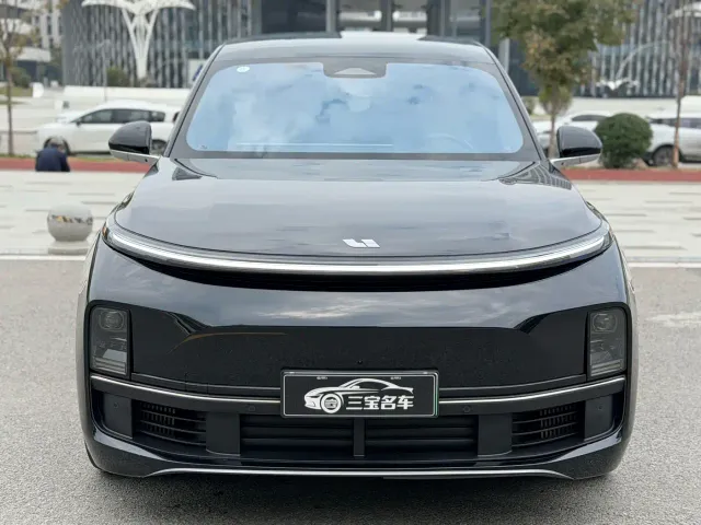 Li Auto L9 — Фото автомобиля 3