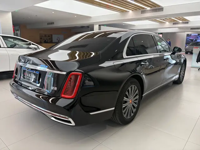 Hongqi Guoya — Фото автомобиля 5